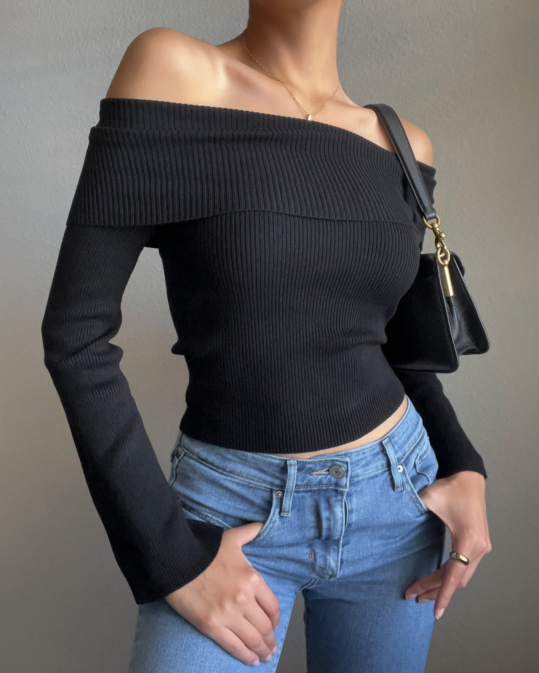 LORI OFF THE SHOULDER TOP - BLACK