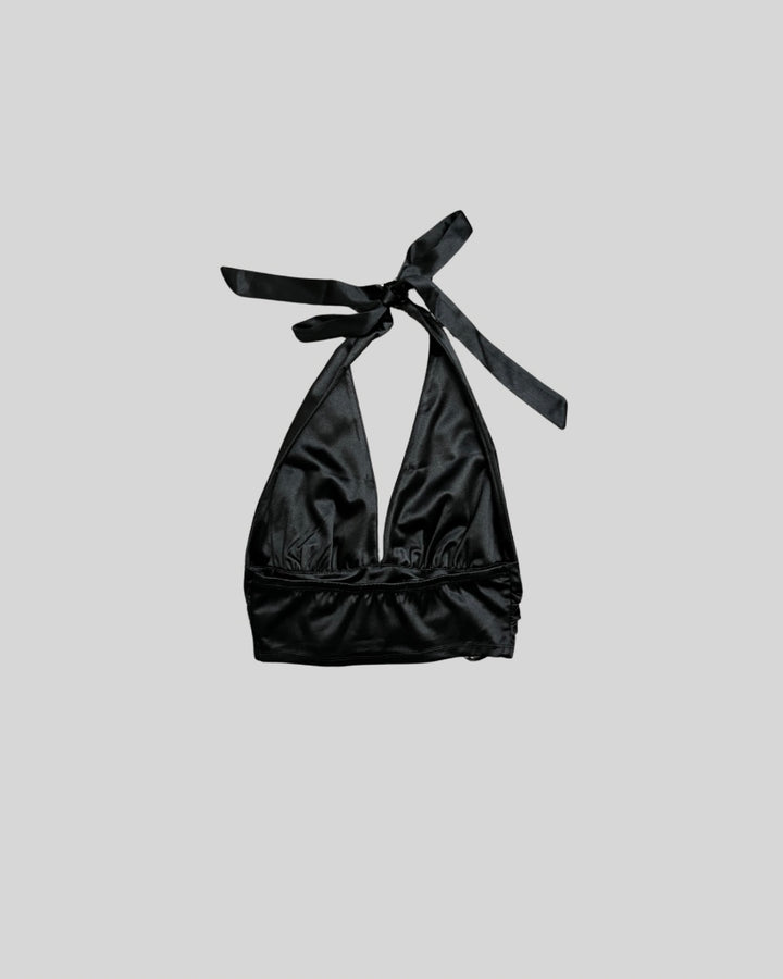 HANNAH HALTER CROP TOP - BLACK