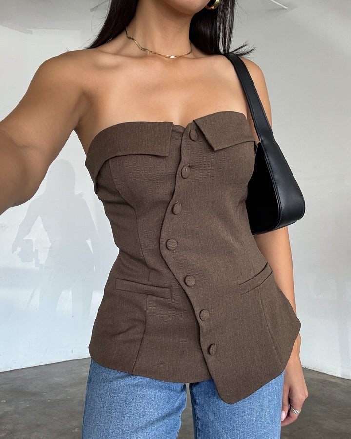 KAIA BUTTON DOWN TUBE TOP IN MOCHA