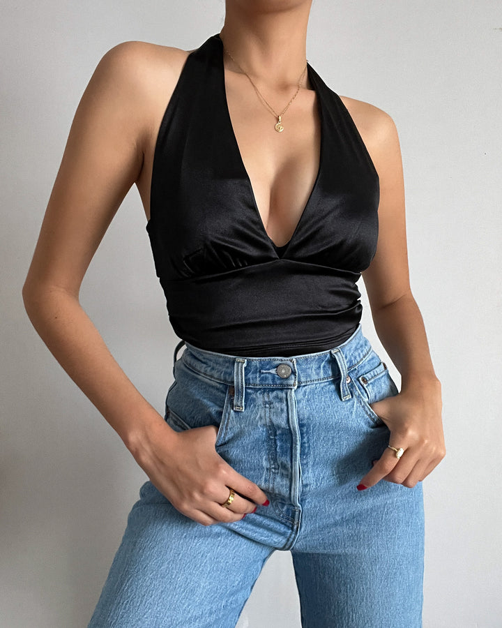 HANNAH HALTER CROP TOP - BLACK