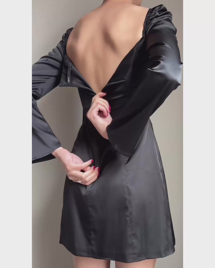 MONIQUE LONG SLEEVE MINI DRESS IN BLACK